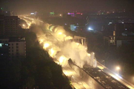 大桥爆破拆除